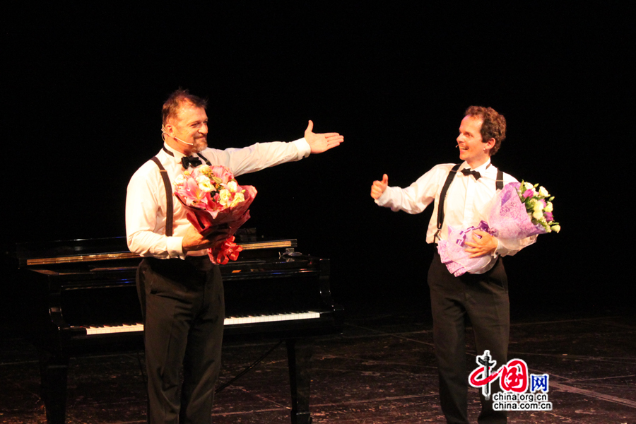 Les deux artistes ont un grand talent pour la musique et la comédie. Crédit photo: Zhang Zhichao/China.org.cn