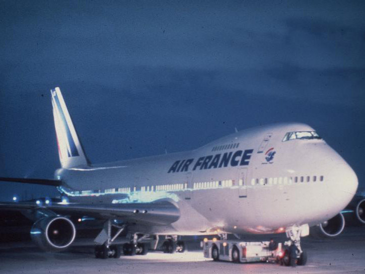Une « collecte » auprès des passagers par Air France par manque de carburant