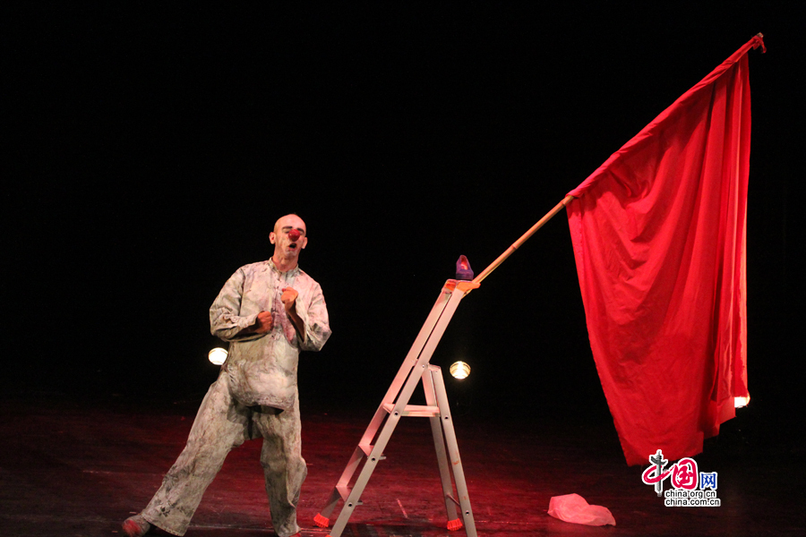 Le 10 septembre, la pièce d'Avignon Ulysse Bataille a été présentée au public pékinois.