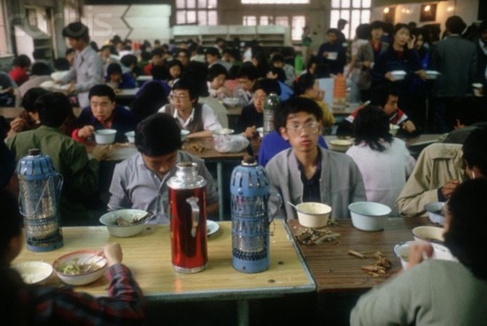 Anciennes photos : l&apos;université de Pékin dans les années 1980 8