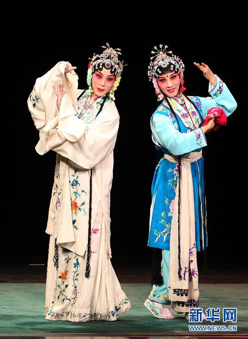 Le 26 août, des artistes chinois interprètent une pièce de l'opéra Kunqu, La légende du serpent blanc. Le Théâtre de l'opéra Kunqu de Chine du Nord s'est produit les 25 et 26 août au Théâtre Aleksander d'Helsinki.