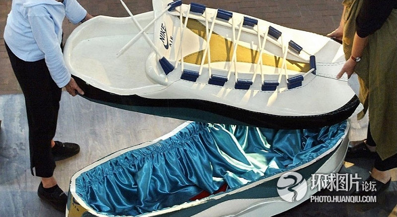 Ghana : à la découverte de cercueils originaux(10)