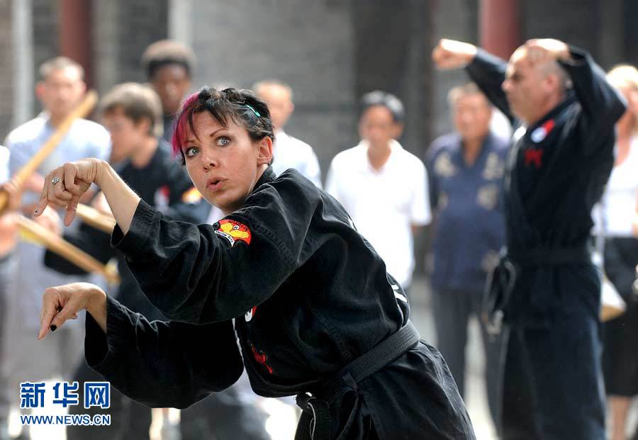 70 amateurs américains de kung-fu se rendent en Chine