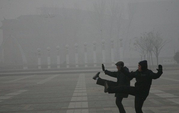 Pollution de l'air : nouvelle alerte jaune à Beijing