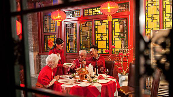 Cieovo Lot de 60 décorations de Nouvel An chinois rouges avec nœud chinois  traditionnel à suspendre pour le Nouvel An, la maison, le bureau, la  voiture, l'arbre de printemps, 10 motifs 